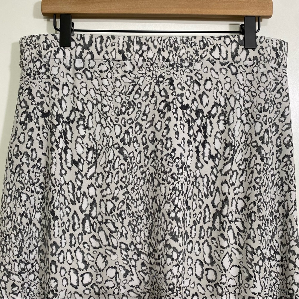 Michael Kors Leopard Maxi Skirt Size L - Picture 8 of 10
